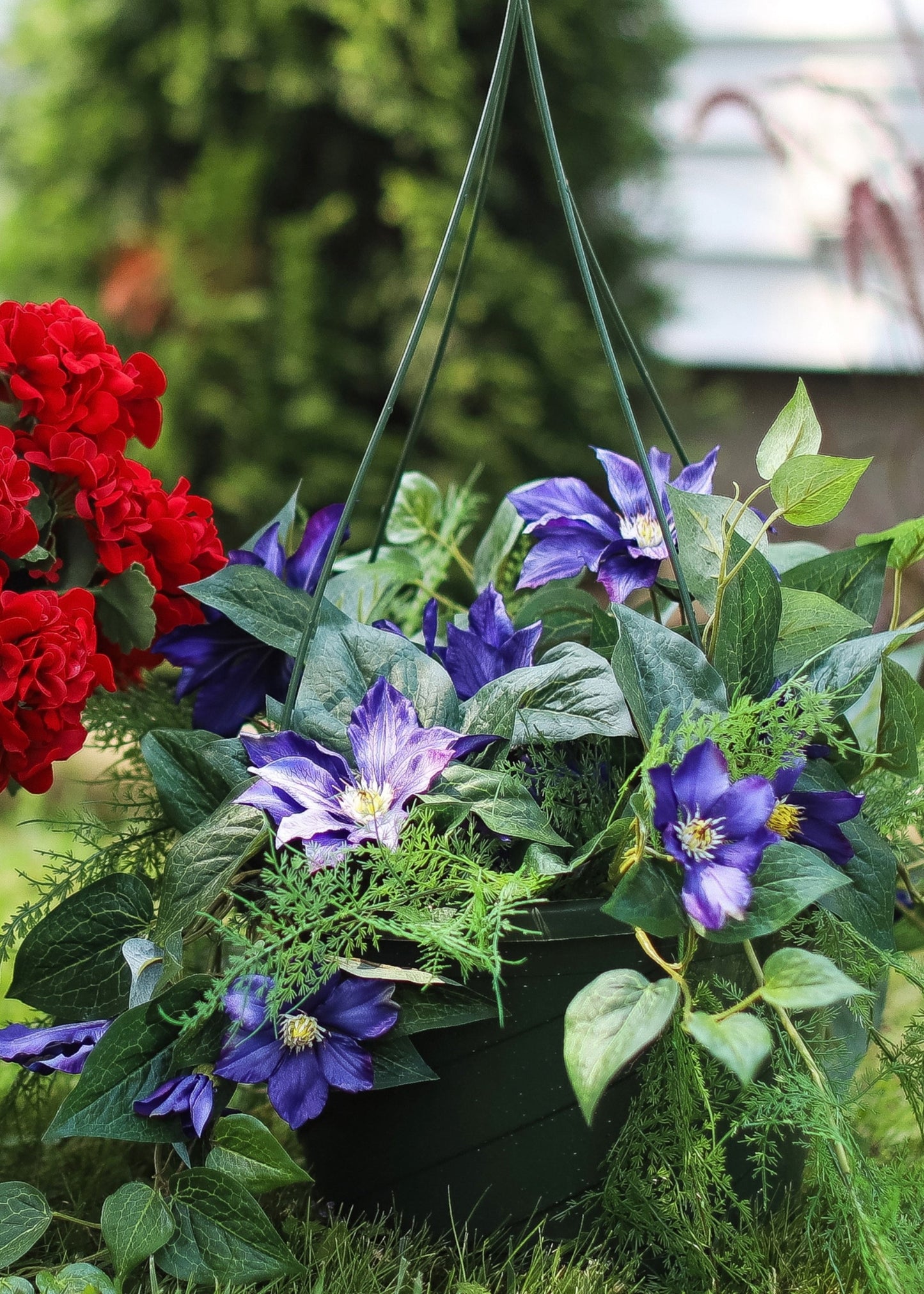 UV Treated Indoor/Outdoor Faux Clematis Bush - 20.5"