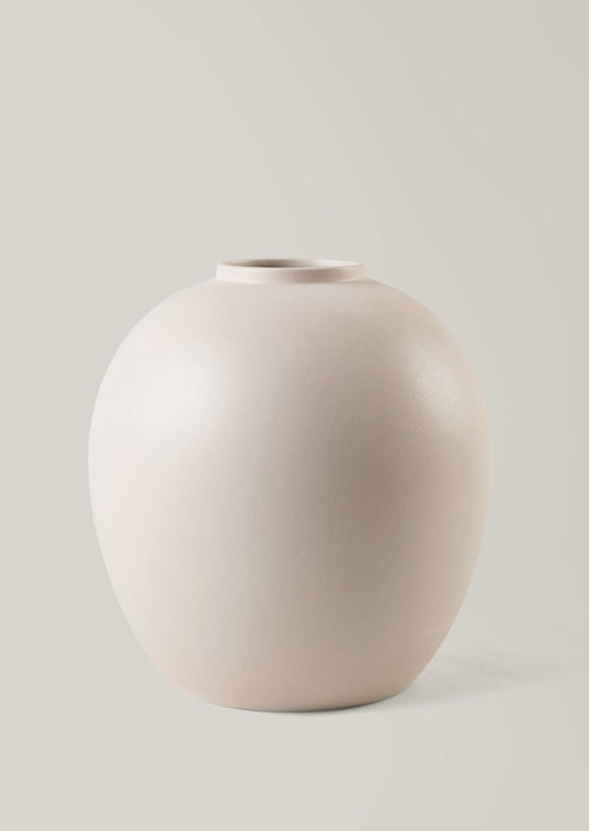 Afloral Large Vase in Matte Bailey Cream - 10.75"